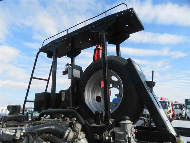 いすゞ フォワード 中型 コンテナ専用車 2RG-FRR90S2(97662) 17枚目