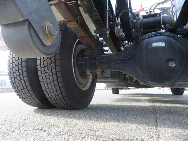 いすゞ フォワード 中型 コンテナ専用車 2RG-FRR90S2(97662) 24枚目