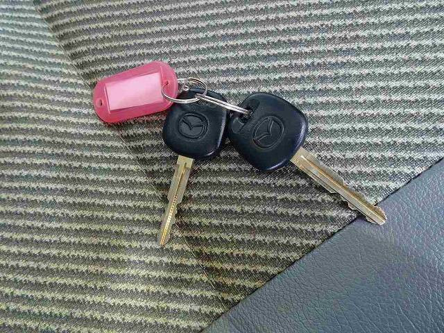 マツダ ボンゴ 小型 平ボディ 5BF-S413F(97663) 31枚目