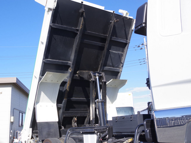 三菱ふそう ファイター 中型 土砂ダンプ 2KG-FK62F(97667) 9枚目