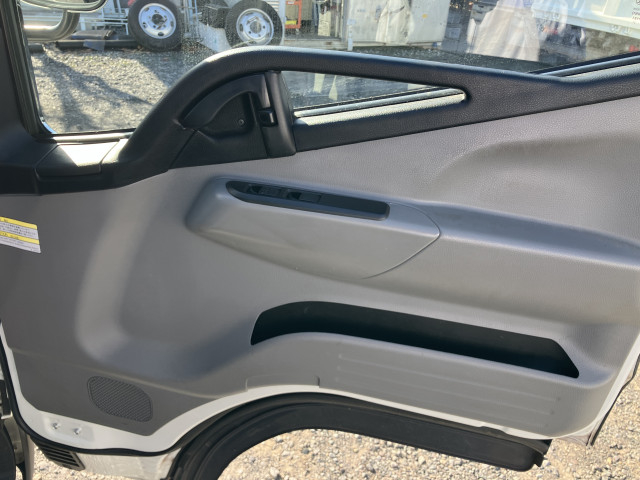 三菱ふそう キャンター 小型 平ボディ 2RG-FBA20(97668) 24枚目