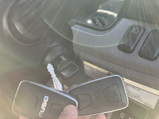 三菱ふそう キャンター 小型 平ボディ 2RG-FBA20(97668) 33枚目