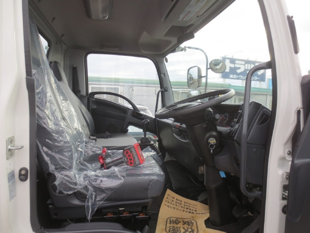 いすゞ フォワード 中型 平ボディ（クレーン付） 2PG-FRR90S1(97669) 14枚目