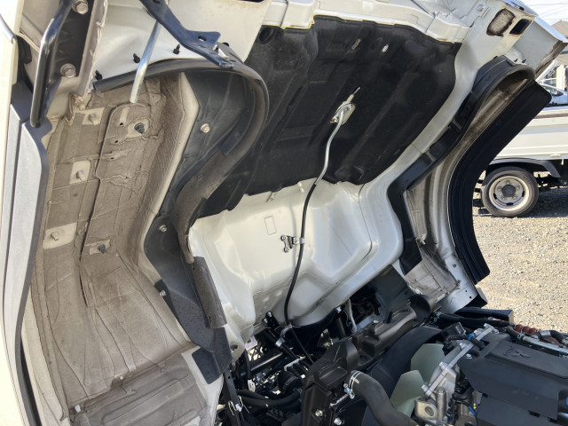 三菱ふそう キャンター 小型 平ボディ 2RG-FBA20(97668) 35枚目