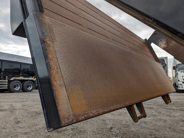 日野 プロフィア 大型 土砂ダンプ 2DG-FS1AJA(97673) 9枚目