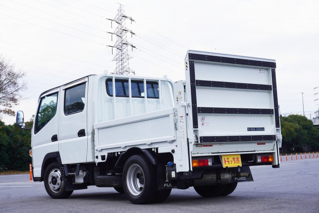 三菱ふそう キャンター 小型 Wキャブ 2RG-FBA20(97672) 11枚目