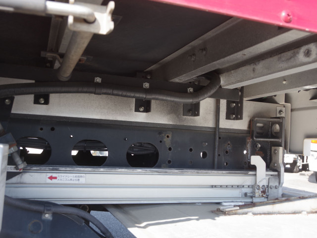 三菱ふそう ファイター 中型 バン 2KG-FK65F(97674) 9枚目