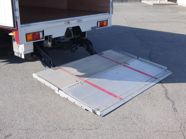 三菱ふそう ファイター 中型 バン 2KG-FK65F(97674) 17枚目