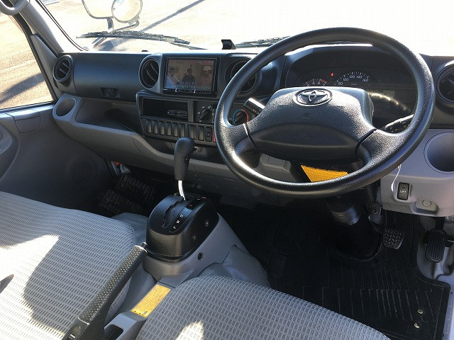 トヨタ ダイナ 小型 平ボディ ABF-TRY230(97679) 26枚目