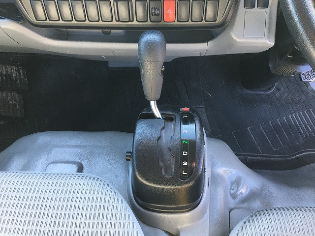 トヨタ ダイナ 小型 平ボディ ABF-TRY230(97679) 28枚目