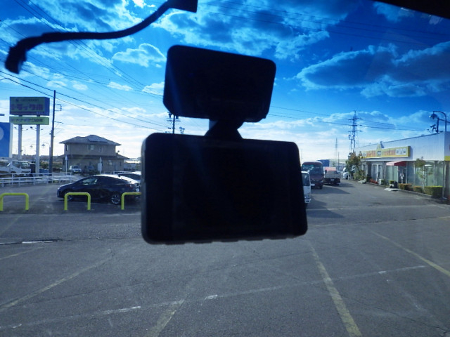 いすゞ エルフ 小型 平ボディ 2RG-NLR88AR(97683) 16枚目