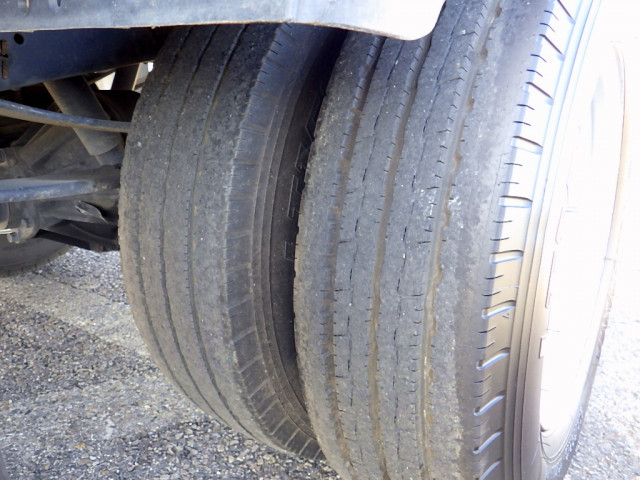 いすゞ エルフ 小型 平ボディ 2RG-NLR88AR(97683) 29枚目