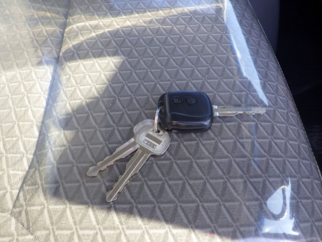 いすゞ エルフ 小型 平ボディ 2RG-NLR88AR(97683) 50枚目