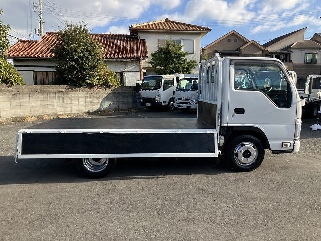 いすゞ エルフ 小型 平ボディ 2RG-NJR88A(97684) 12枚目