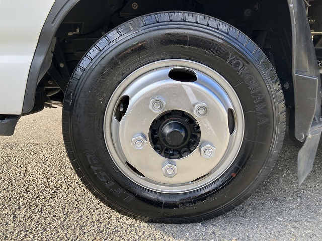 いすゞ エルフ 小型 平ボディ 2RG-NJR88A(97684) 23枚目