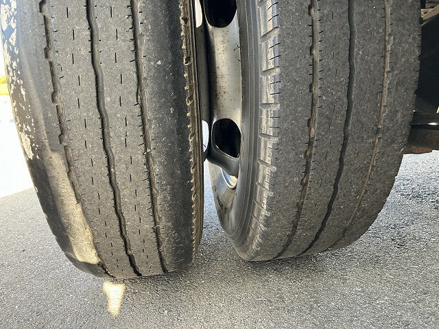 いすゞ エルフ 小型 平ボディ 2RG-NJR88A(97684) 28枚目