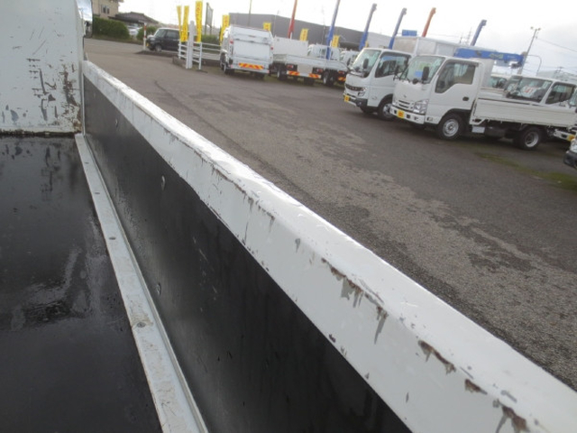 いすゞ エルフ 小型 平ボディ 2RG-NKR88R(97685) 22枚目