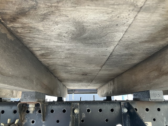 いすゞ エルフ 小型 平ボディ 2RG-NJR88A(97684) 33枚目