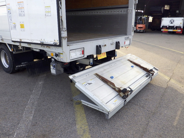 いすゞ フォワード 中型 ウィング 2RG-FRR90T2(97686) 35枚目