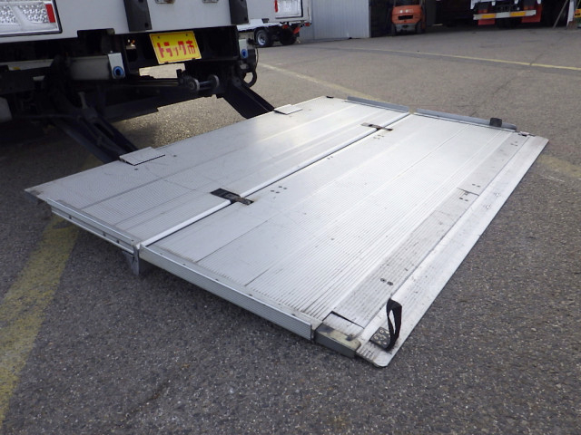 いすゞ フォワード 中型 ウィング 2RG-FRR90T2(97686) 36枚目