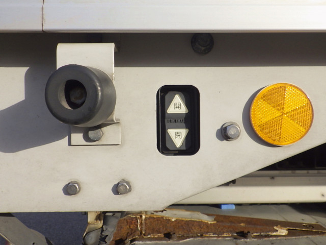 いすゞ フォワード 中型 ウィング 2RG-FRR90T2(97686) 37枚目