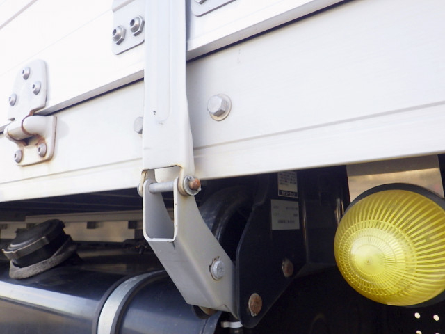 いすゞ フォワード 中型 ウィング 2RG-FRR90T2(97686) 42枚目