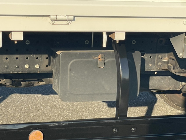 三菱ふそう キャンター 小型 平ボディ 2PG-FEB50(97689) 9枚目