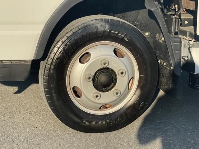 三菱ふそう キャンター 小型 平ボディ 2PG-FEB50(97689) 11枚目