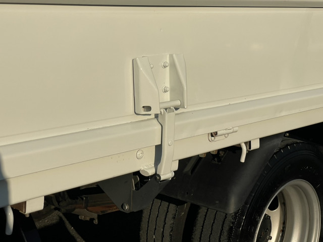 三菱ふそう キャンター 小型 平ボディ 2PG-FEB50(97689) 13枚目