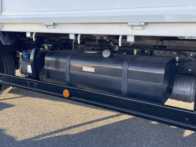 三菱ふそう キャンター 小型 平ボディ 2PG-FEB50(97689) 16枚目