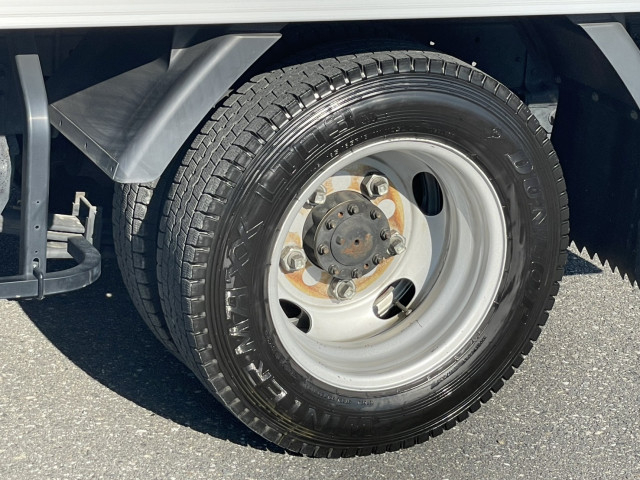 日野 デュトロ 小型 バン 2RG-XZU605M(97691) 8枚目