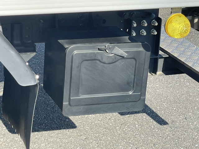 日野 デュトロ 小型 バン 2RG-XZU605M(97691) 11枚目