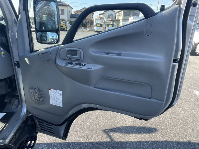 日野 デュトロ 小型 バン 2RG-XZU605M(97691) 17枚目