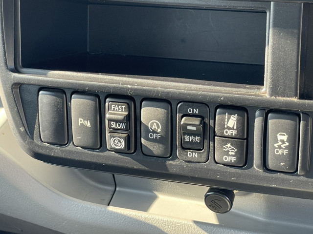 日野 デュトロ 小型 バン 2RG-XZU605M(97691) 31枚目