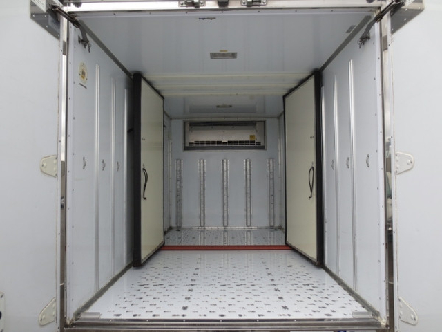 日野 デュトロ 小型 冷蔵冷凍バン 2RG-XZC605M(97693) 10枚目