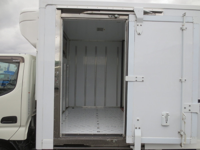 日野 デュトロ 小型 冷蔵冷凍バン 2RG-XZC605M(97693) 11枚目
