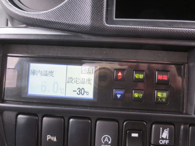 日野 デュトロ 小型 冷蔵冷凍バン 2RG-XZC605M(97693) 15枚目
