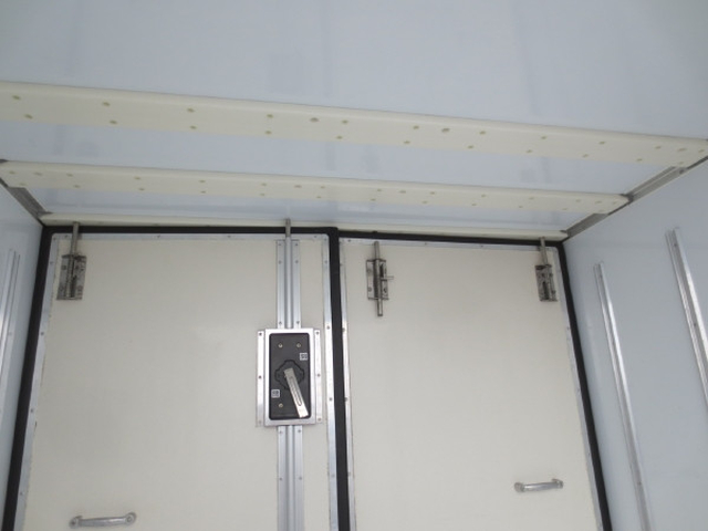 日野 デュトロ 小型 冷蔵冷凍バン 2RG-XZC605M(97693) 17枚目