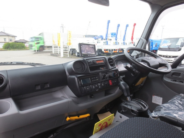 日野 デュトロ 小型 冷蔵冷凍バン 2RG-XZC605M(97693) 20枚目