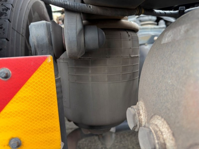 Nissan UD quon Large Tractor 2PG-GK5AAB(97696) 6枚目