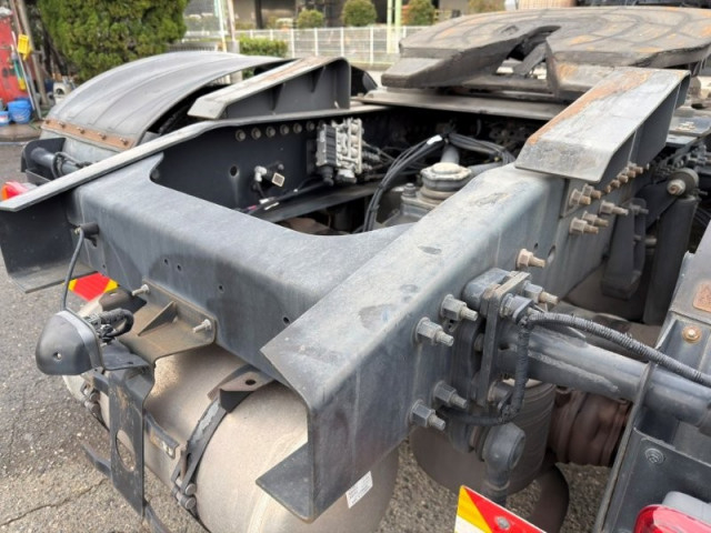 Nissan UD quon Large Tractor 2PG-GK5AAB(97696) 8枚目