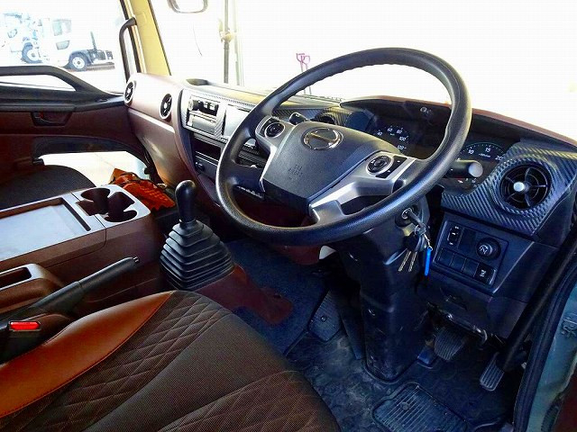 日野 レンジャー 増トン 平ボディ（クレーン付） 2KG-GD2ABA(97700) 5枚目