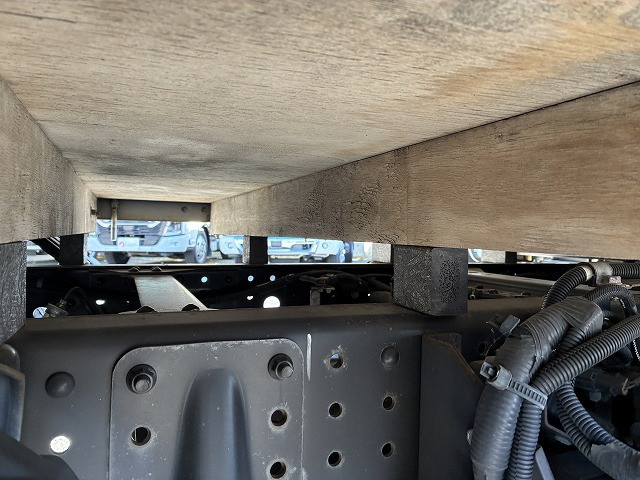 三菱ふそう キャンター 小型 平ボディ 2RG-FBA20(97699) 20枚目