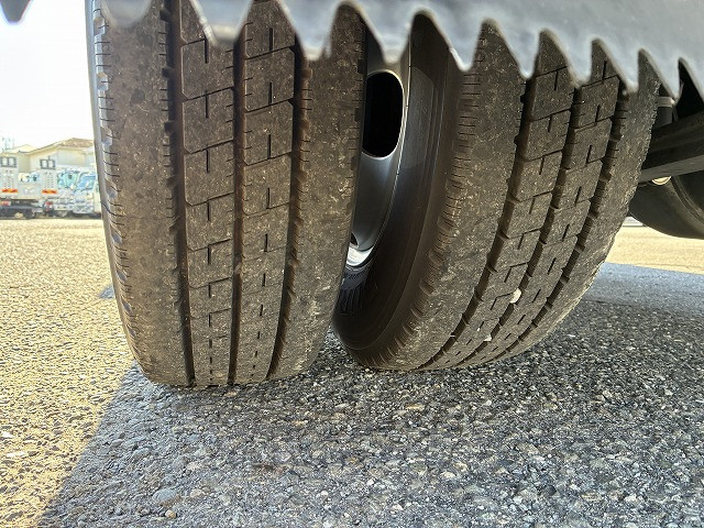 三菱ふそう キャンター 小型 平ボディ 2RG-FBA20(97699) 26枚目