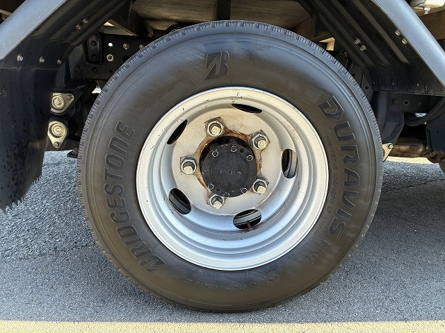 三菱ふそう キャンター 小型 平ボディ 2RG-FBA20(97699) 27枚目