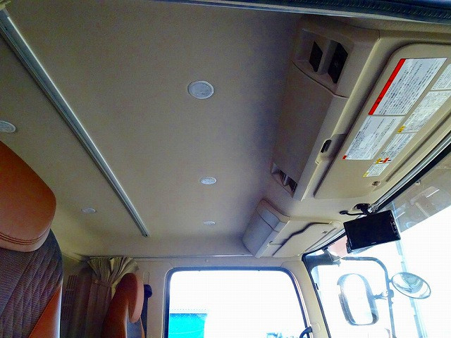 日野 レンジャー 増トン 平ボディ（クレーン付） 2KG-GD2ABA(97700) 16枚目