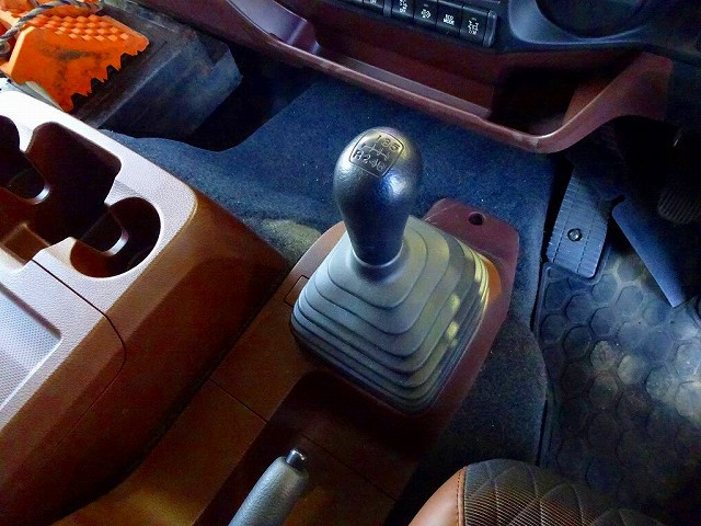 日野 レンジャー 増トン 平ボディ（クレーン付） 2KG-GD2ABA(97700) 17枚目