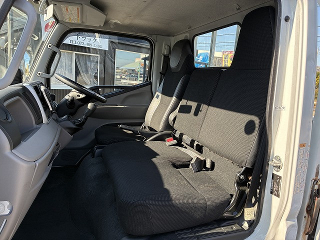 三菱ふそう キャンター 小型 平ボディ 2RG-FBA20(97699) 31枚目