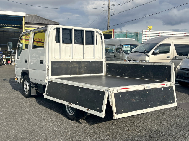 いすゞ エルフ 小型 Wキャブ 2RG-NJR88A(97702) 7枚目