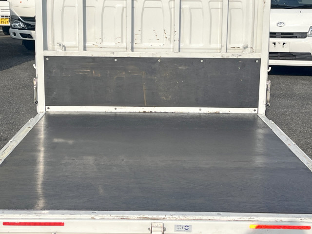 いすゞ エルフ 小型 Wキャブ 2RG-NJR88A(97702) 9枚目